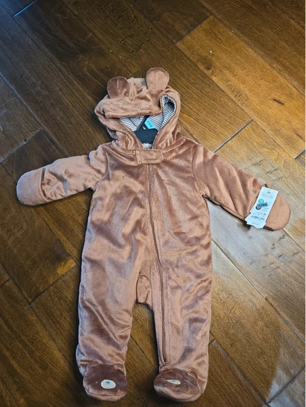 3m brand new snowsuit from carter's item 280G1